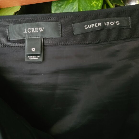 Black 100% wool J Crew dropped waist pleated skirt - Picture 3 of 3